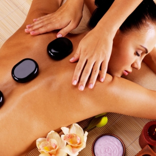 Dịch vụ massage body tại Đà Nẵng là gì? Tác dụng của massage body đối với sức khỏe và cơ thể?